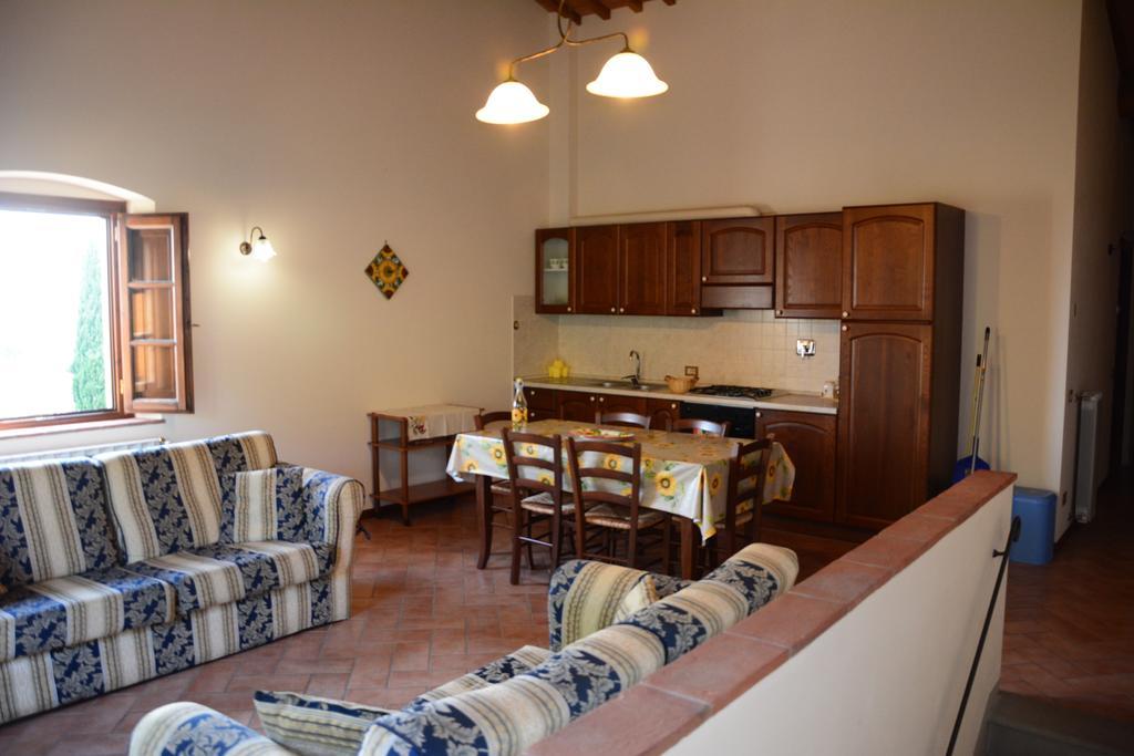 Agriturismo Podere Casalone Limite Стая снимка