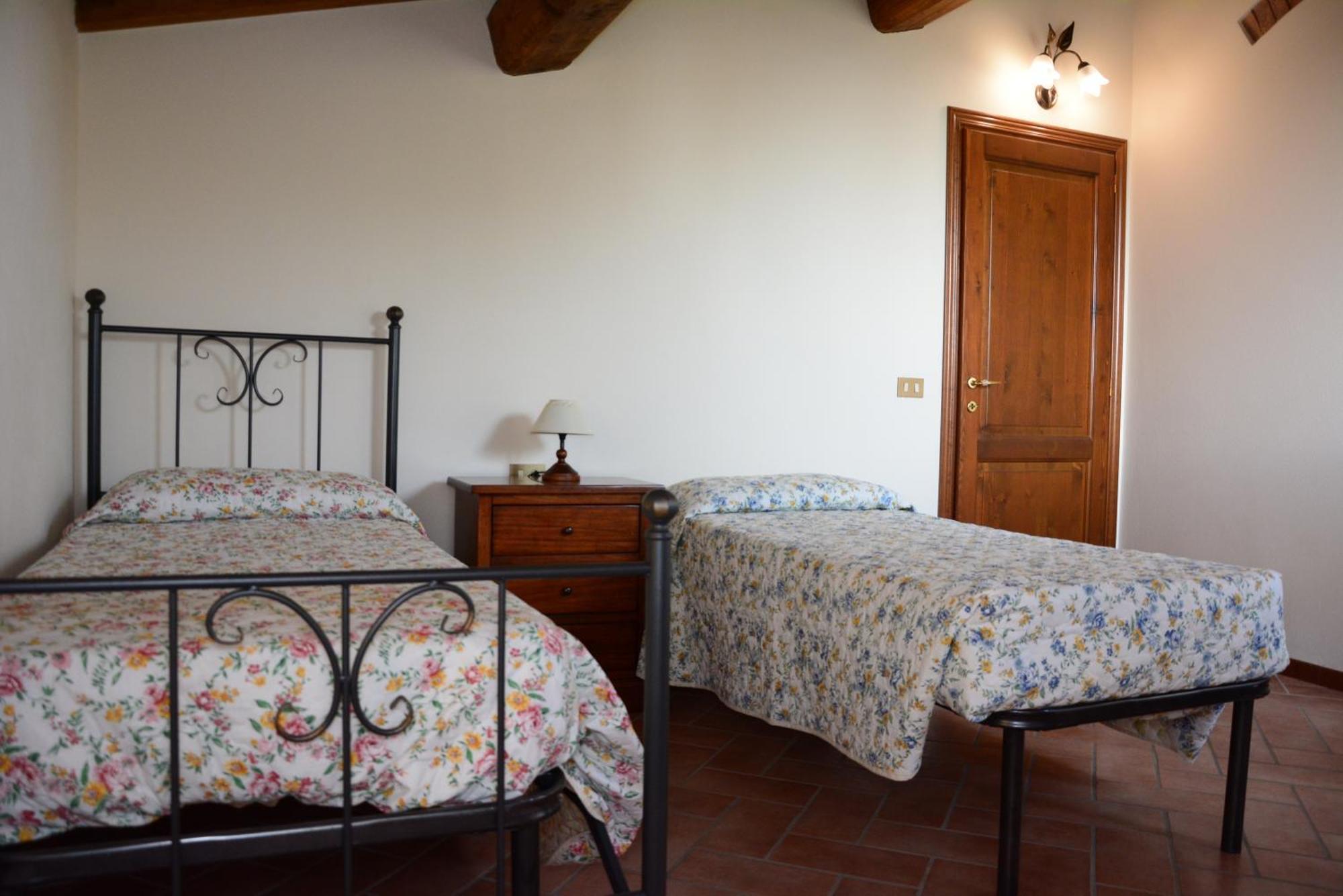 Agriturismo Podere Casalone Limite Екстериор снимка
